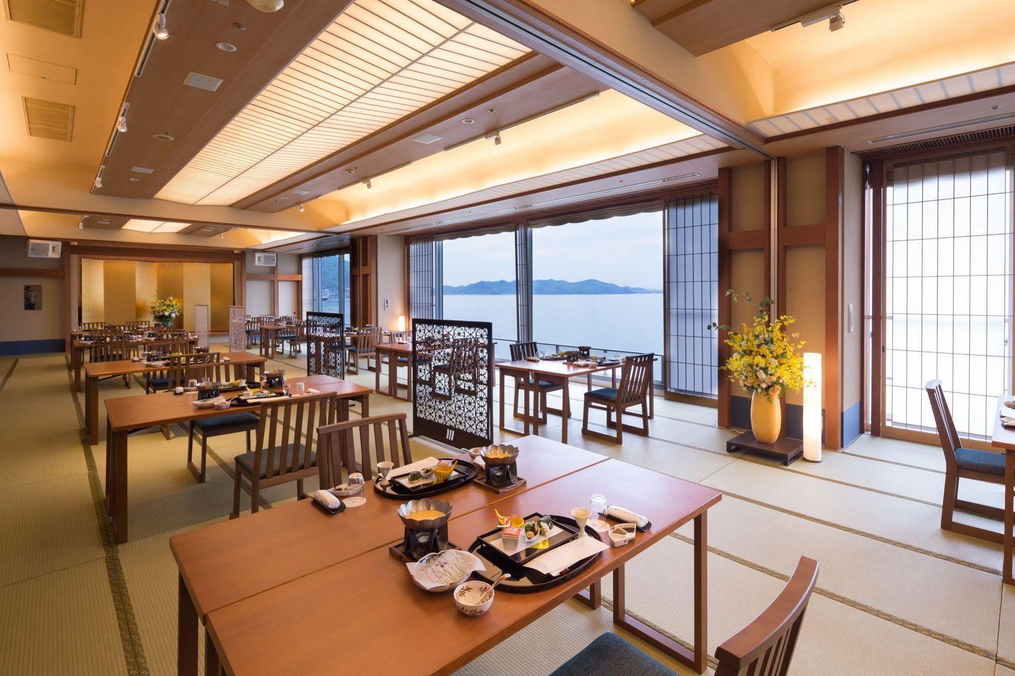 Hotel Ofutei Fukuyama Bagian luar foto